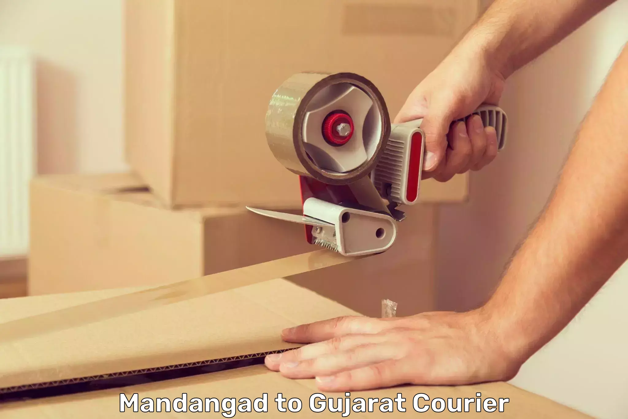 Efficient parcel transport Mandangad to Surat